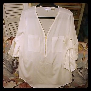 Gorgeous Calvin Klein Blouse. Busineas Casual
